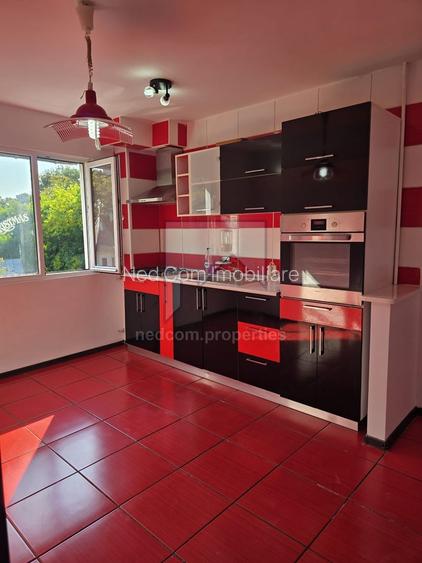 Vanzare apartament 3 camere - Berceni - str. Covasna - 10