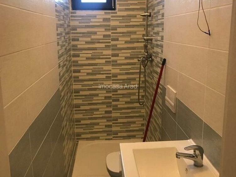 De vânzare Casă 3 camere, 2 baii, curte propie, cartier parneava Arad - 11
