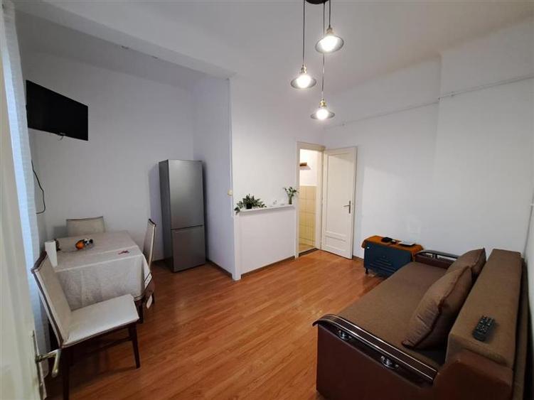 Apartament cu 3 camere, 82 mp utili, situat in zona Centrala!