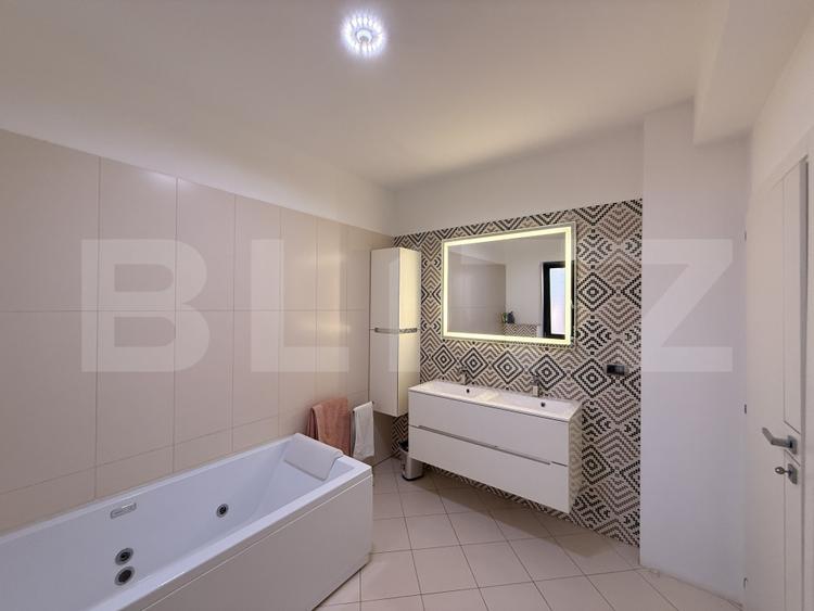 Apartament 4 camere, 112.05 mp, 2 niveluri, curte, loc de parcare, Ultracentral