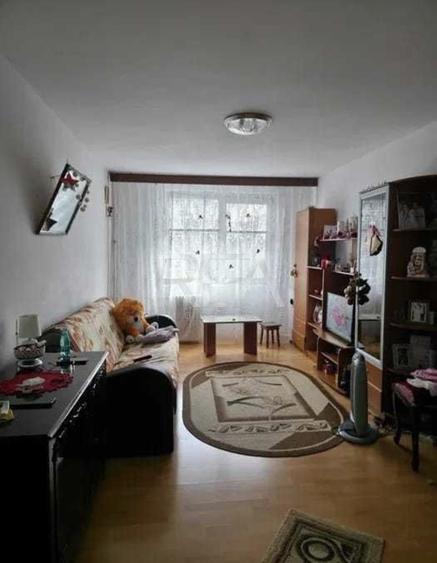 3 camere, 4/8, bloc 1981, 69 mp-Crangasi