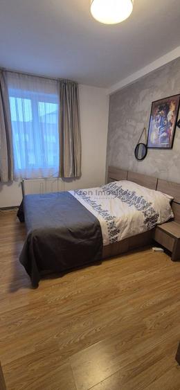 Inchiriez apartament 2 camere zona Colina Universitatii