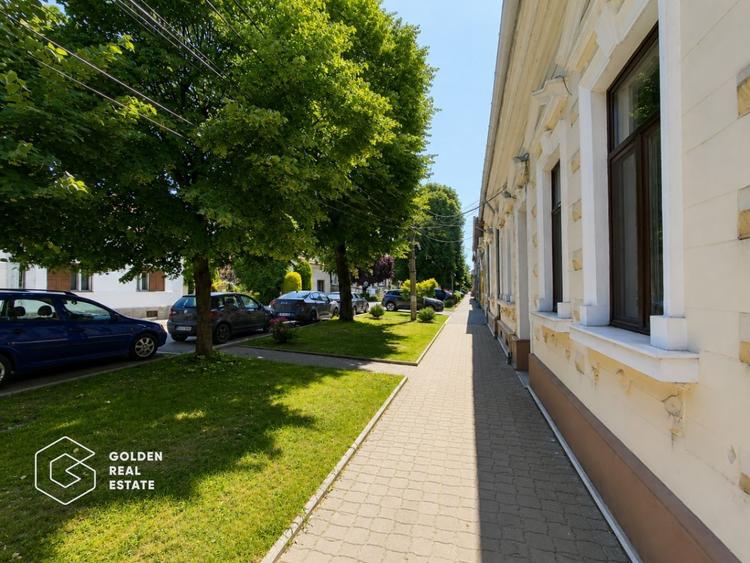 Spatiu pentru birouri sau cabinet, parter, zona Intim