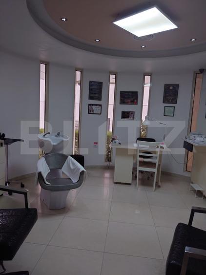 Spatiu comercial, 290 mp, fosta sala de fitness, zona Micro 3