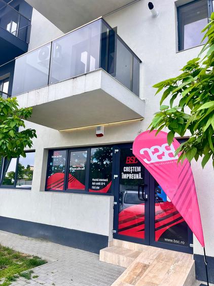 Bazin de inot /afacere la cheie/ randament 8 %