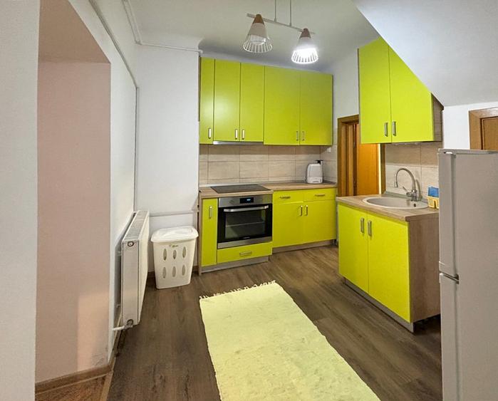 Garsonieră elegantă de închiriat în Centrul Istoric, disponibilă imediat.