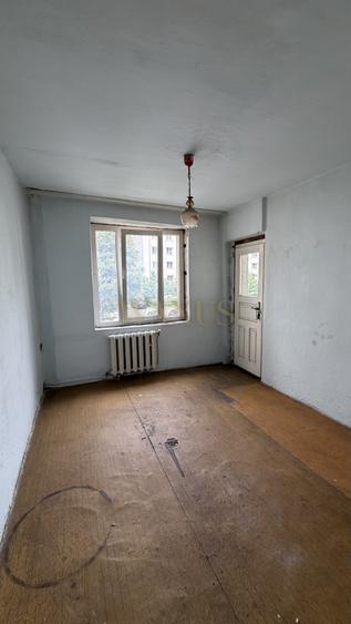 Apartament 4 camere, decomandat