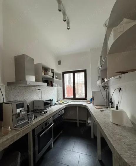 Spatiu Birou | Floreasaca | 2 camere 75mp | Parter in Vila | Centrala proprie