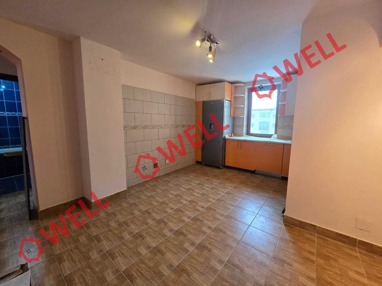 De vânzare apartament cu trei camere în Întorsura Buzăului, pe strada Ciucaș