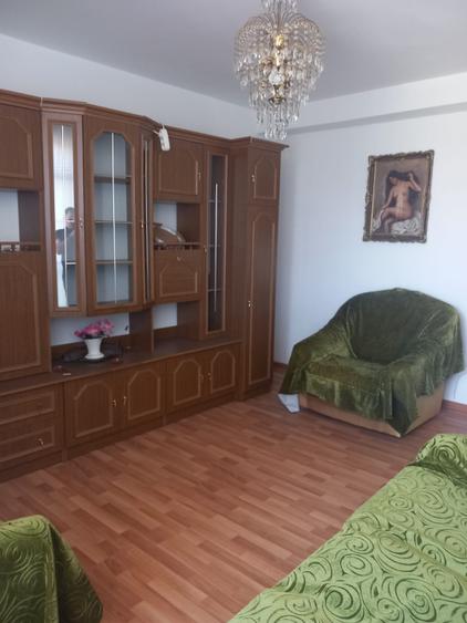 Apartament 3 camere, 75 mp, Etaj 2, zona Centru