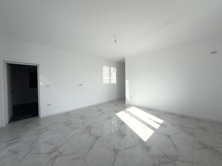 Casa individuală, 4 camere, 408mp teren, 110 mp utili - Utvin