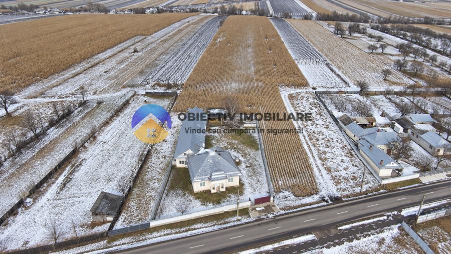 Casa + teren 3.863 mp – Agapia, jud. Neamț
