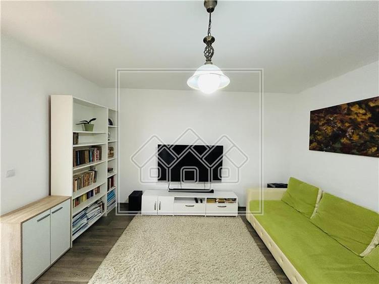 Ap cu 3 camere, 2 bai, gradina si loc de parcare - C. Arhitectilor