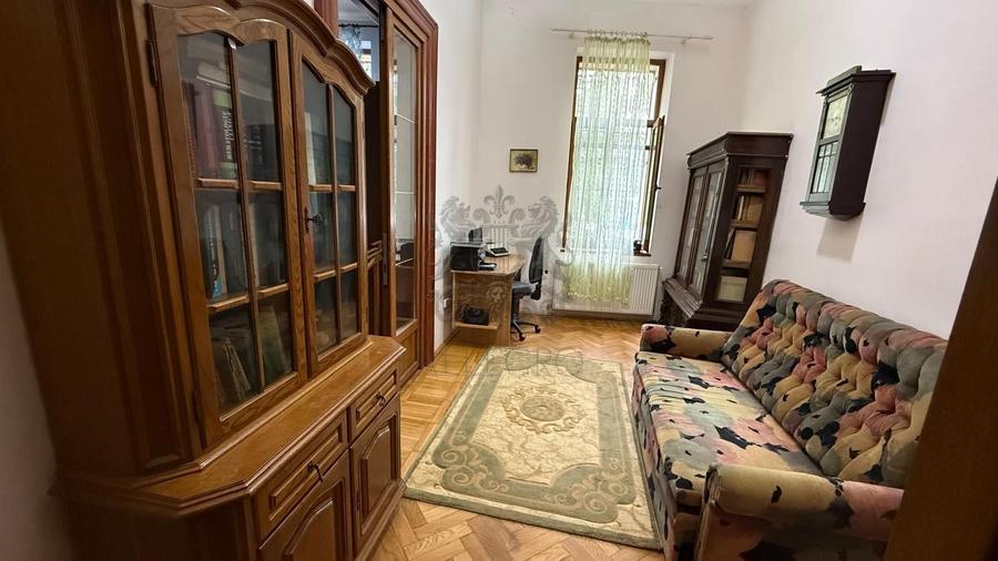 Parc Cismigiu | 4 Camere | Parter / 1 | Deosebit