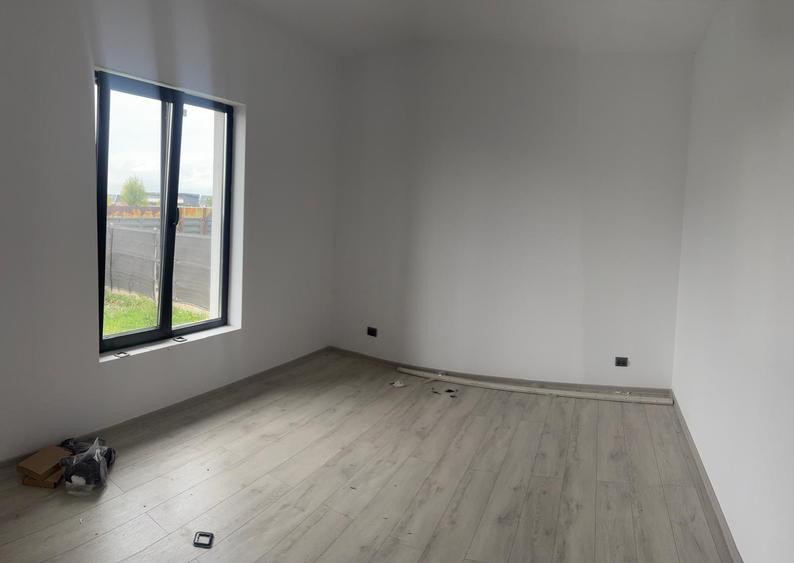Casa individuala pe parter, zona Izvor