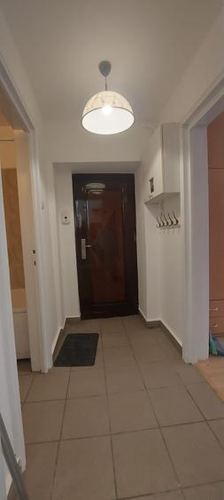 Universitate - Garsoniera decomandata in inima orasului, metrou la scara