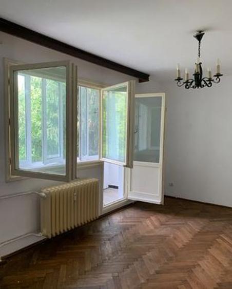 Apartament 3 Camere,Berceni metrou PIATA SUDULUI  et 3/4 ,bl.reabilitat,Liber!