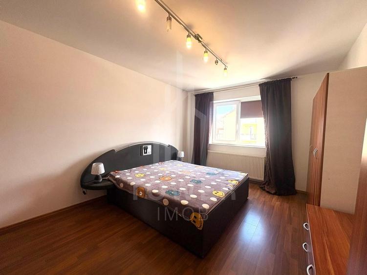 Apartament 3 camere de închiriat - Strada Frunzei