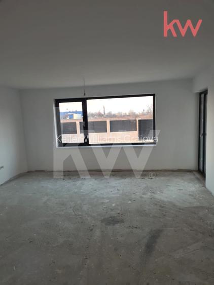 Casă parter, construcție solidă, teren generos – Cârcea, zona Metro - 11
