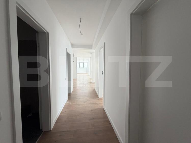 Penthouse de vânzare, 106 mp utili + terasă 66 mp, zona Torontalului