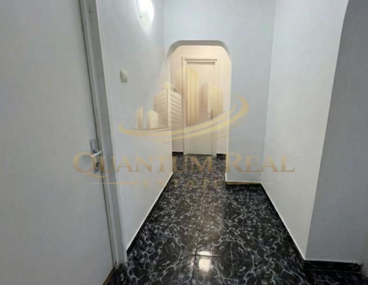 Vanzare apartament 3 camere decomandat-LOC DE PARCARE-RAHOVA-OFERTA!!!