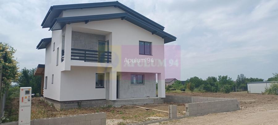 Săbăreni, casă p+1E+m, 5 camere, 3 bai, terasă acoperită, CT - 3