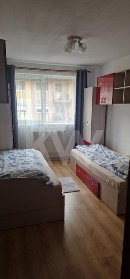 Apartament 3 camere decomandat | 77 mp | 2 dormitoare | 2 băi | Etaj 2