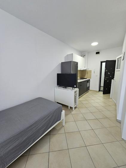 Garsoniera prima inchiriere Iulius Town - Lipovei etaj 1 !!