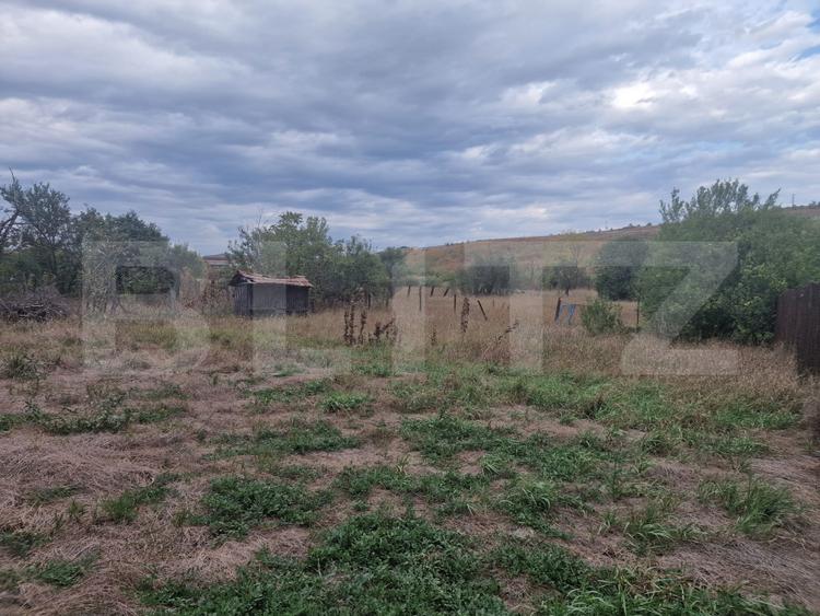 Casă cu teren generos de 5.300 mp, la doar 25 de minute de Cluj-Napoca