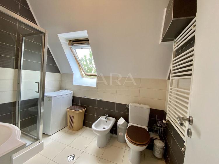 Oportunitate excelentă! Apartament in vilă, 5 camere.