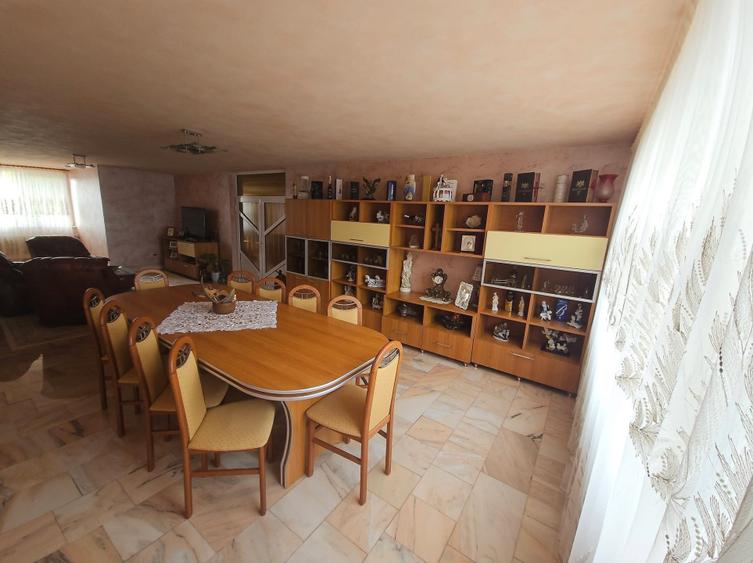 Casa Individuală 250 mp| 850 mp teren| zona Micesti