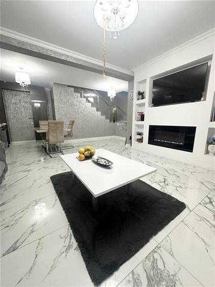Casa de 300 mp, amplasata pe teren de 500 mp, Mamaia Nord