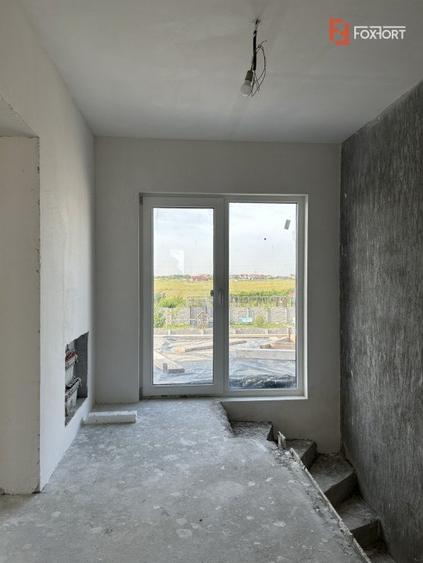 Duplex 4 camere si asfalt, Sacalaz - Parter + Etaj - ID V5368