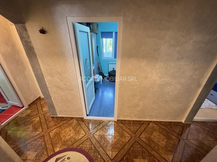 Apartament 4 camere zona Cet cu Centrala - 11