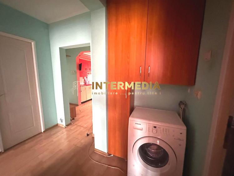 Vanzare Apartament 4 camere Deco CETATE Mercur 2 bai 90 mp cu balcon si pod