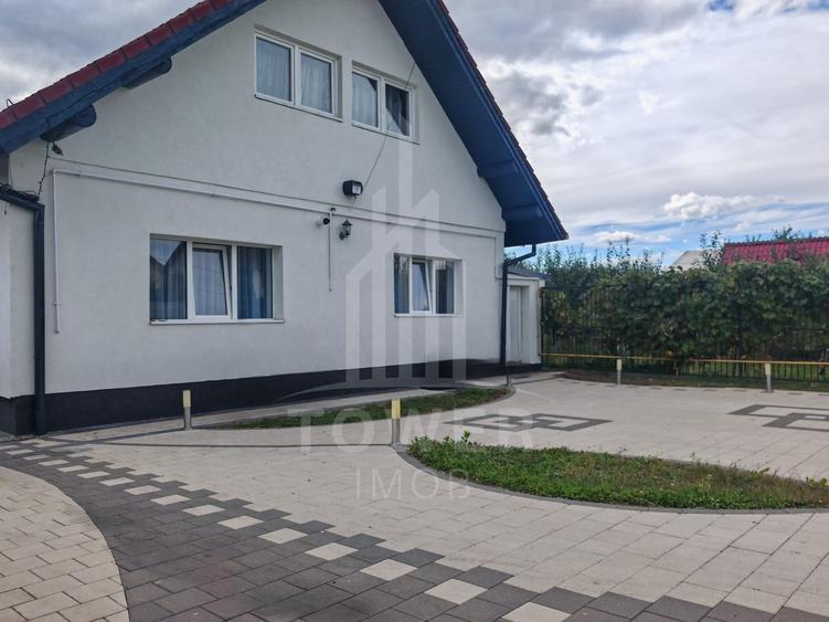 Casă individuală cu 2 apartamente și anexă generos de 100 mp
