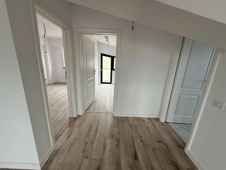 Vatra Luminoasa -strada Tepes Voda-mansarda 3 camere