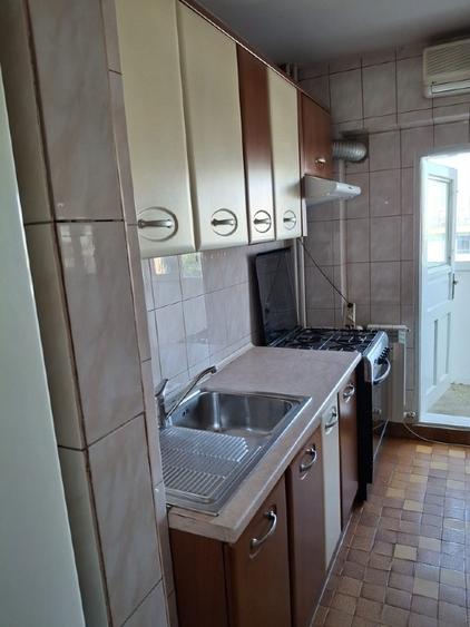 Proprietar Inchiriez Apartament 3 Camere Dr. Taberei Plaza Romania 2200 lei