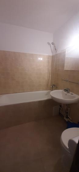 Proprietar direct ofera garsoniera renovata, libera
