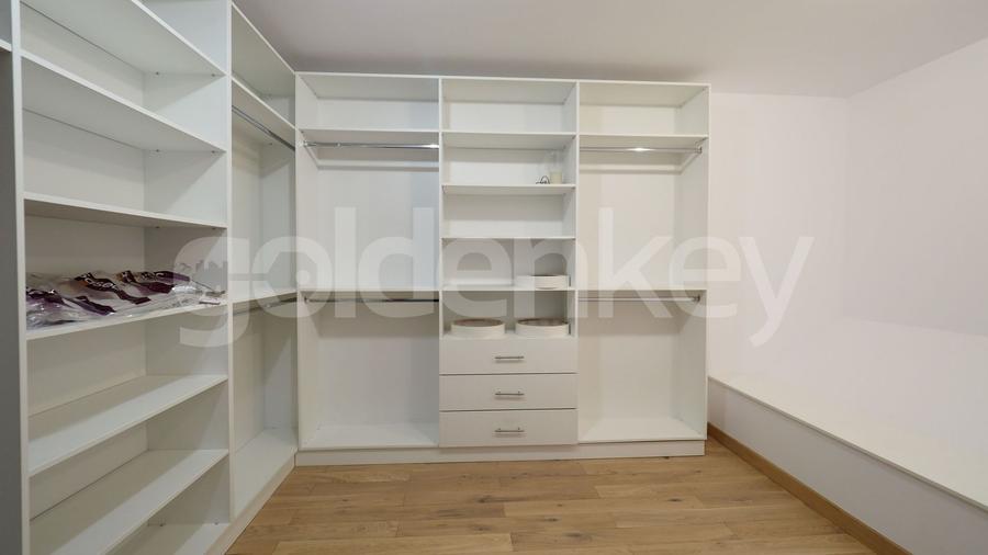 Vila mobilata cu 4 dormitoare si gradina proprie