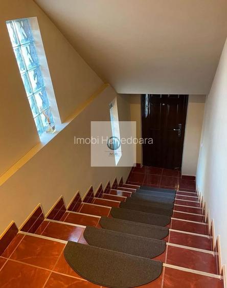 Investiție sigura, zona excelenta–Pensiune funcționala, Str.Horea Deva