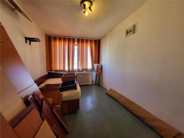 APARTAMENT 2 CAMERE DECOMANDAT / AUCHAN TITAN