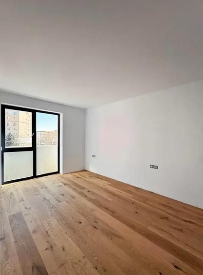 Apartament 2 camere - Bloc B, etaj 1, orientare EST