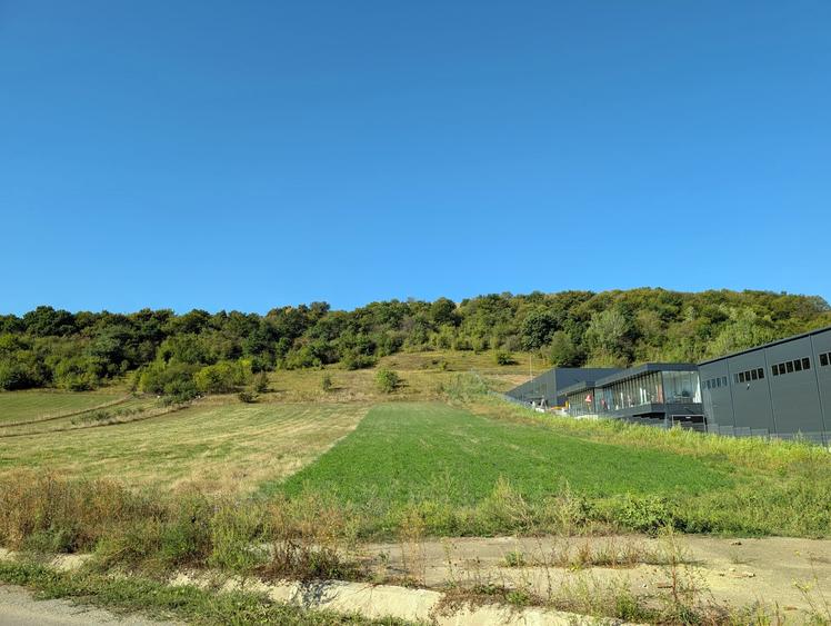 Teren pentru constructie Hale/Depozite cu autorizatie de construire in Baciu