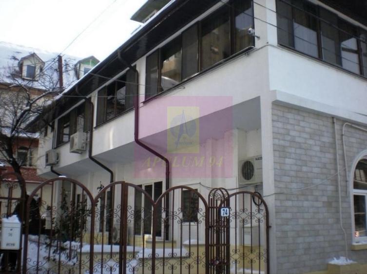 APARTAMENT PREMIUM | 200 MP | VILĂ MONUMENT ARHITECTURAL | CURTE |