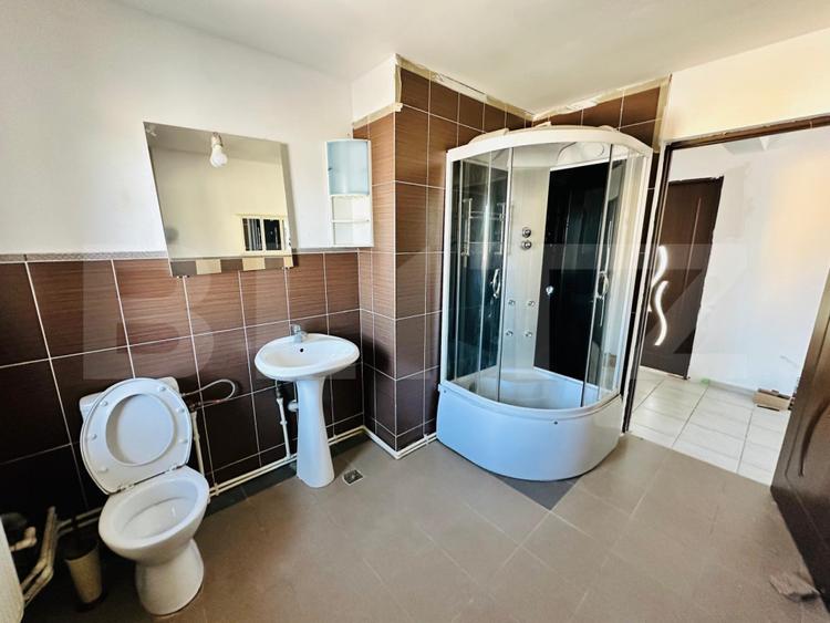 Casa (2 apartamente) de vanzare, 198 mp, zona Lunca Cetatuii
