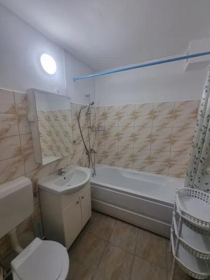 Apartament 2 camere, semidecomandat, 51 mp, mobilat, utilat, parcare, Pajura