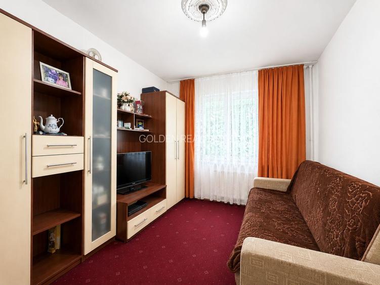 Apartament 3 camere decomandat, zona Alfa, etaj 1, două băi - 8