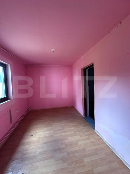 Casa individuala, zona centrala, 200mp, teren 1200 mp, Radauti