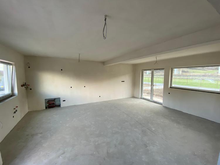 Casă individuală modernă, 4 camere, teren 400 mp – Luna de Sus